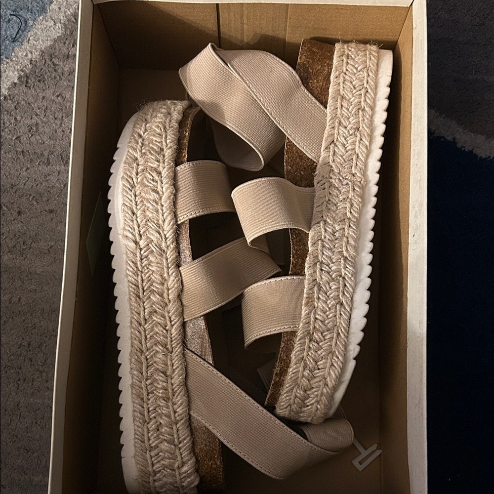 Esprit Cream Espadrille Sandals